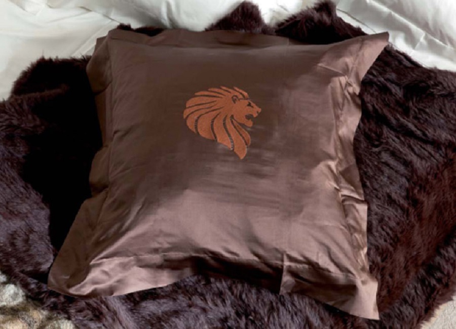 Giorigio silk toss cushion